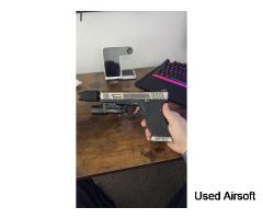 WE Glock 17 GBB Airsoft Pistol – Custom Slide, SureFire Torch & Tracer