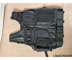 Black Tactical Vest - Image 1