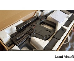 KWA KRISS VECTOR GBB with 6 Leak Free mags & Torch! - Image 2