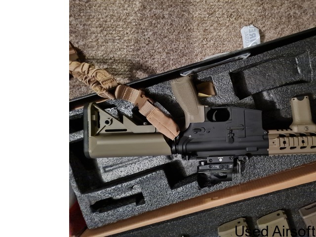 Specna Arms Rock River Arms SA-E05 EDGE™ Carbine AEG, Half-Tan - 4