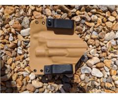 Custom Kydex holster for Beretta M9A1 with Surefire X-400 attachment - Image 2