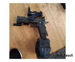 £220 WE High capper pistol, drum mag, reflex sight, laser and carry case. - Image 2