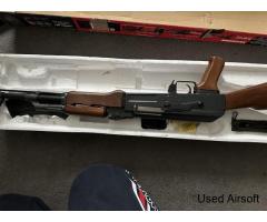 AK47 AEG licensed replica real wood and metal bb gun Cybergun