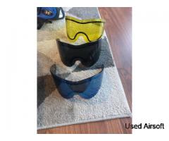(Paintball style) Airsoft face mask with multi visors for differant weather. NO FOG! vents etc