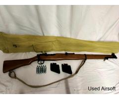 Lee Enfield SMLE 4.5mm BB Co2 air rifle comes with case, 2 mags and CO2