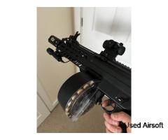Tokyo Marui SGR-12 like new with accessories