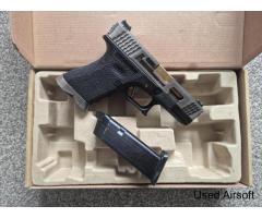WE EU19 Custom G-Force Black Frame Silver Metal Slide Gold Barrel - Image 2