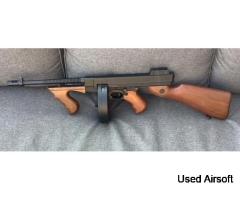CYMA THOMPSON "CHICAGO PIANO" SUB MACHINE GUN