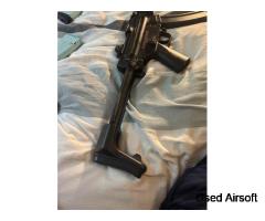 Full metal/polymer MP5 with collapsible stock and magazines