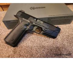 Hudson H9 with extra mag