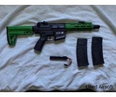 Two-Tone green, Great starter to get into the hobby - Image 2