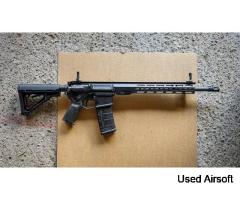 BUYING METAL RIFLE REPLICA (can be non-functional)