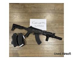 TOKYO MARUI NGRS AK STORM - UPGRADES, 7 MAGS, ACCESSORIES - Image 1