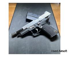 WE F226 "P-Virus" - Resident Evil 4 Sentinel Nine, 2 Mags - Image 2