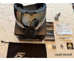 Dye I5 storm black/blue mask.