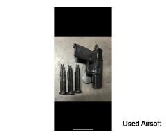 We M&P custom 3 mags and holster - Image 3