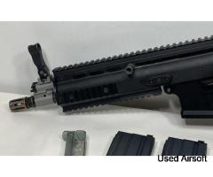 FN Herstal Belgium SCAR-L 6mm Airsoft Gas Blowback Rifle w 4 Magazines E201 - Image 2