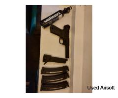 Aap01 mp5 adapter n mags n bottle - Image 2