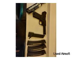 Aap01 mp5 adapter n mags n bottle - Image 3