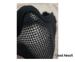 Black mesh face mask - Image 2