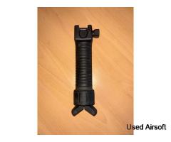 Airsoft 20mm Black Vertical Grip Pod Foregrip