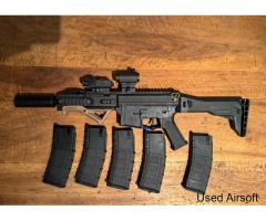 GHK G5 + 5 GHK magazines