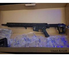 Knights Armament Stoner Rifle SR-16 UBR 3.1 Rail system and barrel