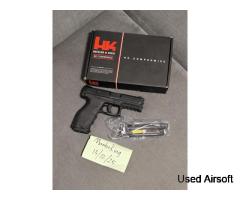 Umarex H&K VP9 GBB pistol with 2 mags - Image 2