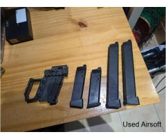 Loads of Glock mags