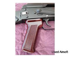 WTB TM AKM Grip.