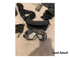 Gear Bundle, Comes with goggles, gun bag, Gun sling and pistol holster, Beanies, Masks, Gloves - Image 2