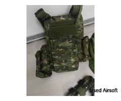 Multicam tropic molle vest + bits - Image 3