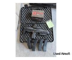 Umarex mp7 gen 2 aeg with 4 mags and Nuprol holo