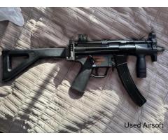 WE / WE-Tech Apache K PDW Gas Blowback GBB Airsoft w/ Short and Long Mag - Image 2