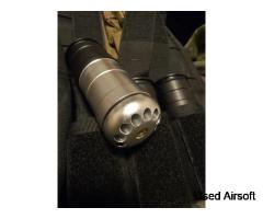 Ares M320 Launcher Airsoft with Gas Grenades (x3) And Pouch With Case - Image 4
