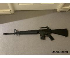 E&C M16A1 aged never fired + extra magazine with box - Image 2