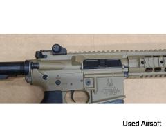 BO Dynamics black/tan M4 BAW replica with recoil effect - Image 3