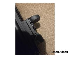 6mm full auto assault rifle with a upgraded sights - Image 3