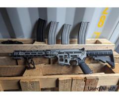EVO AR Version V - M4 Gbbr airsoft surgeon + Magazines - Image 2