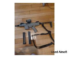 GHM9 Gen2 Tan B&T / Lambda Defense Gas