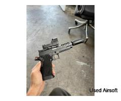 Golden Eagle 2011 Hi-Capa 5.1 Gas Airsoft Pistol Red Dot, Tracer, Mags - Image 3