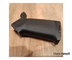 Magpul MOE AR M4 grip - Image 3