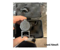 Sig sauer romeo5 red dot sight and riser - Image 2